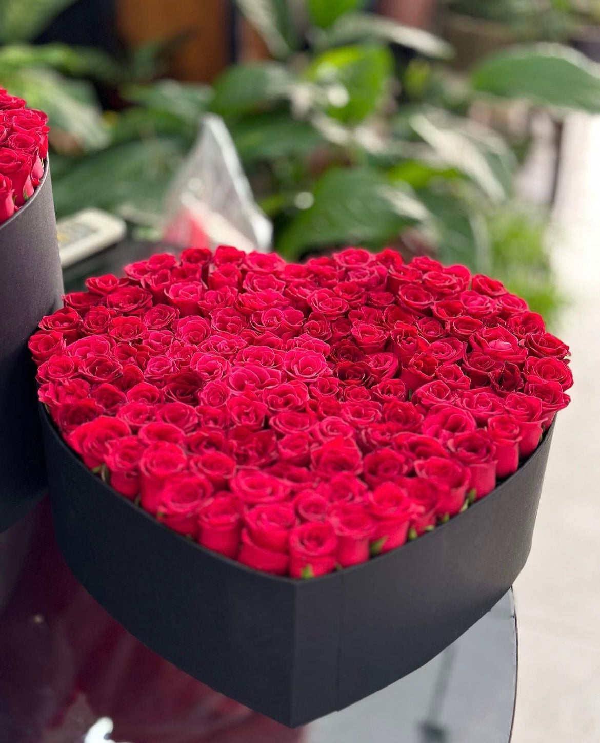 Flower Basket "I Love You" - red roses