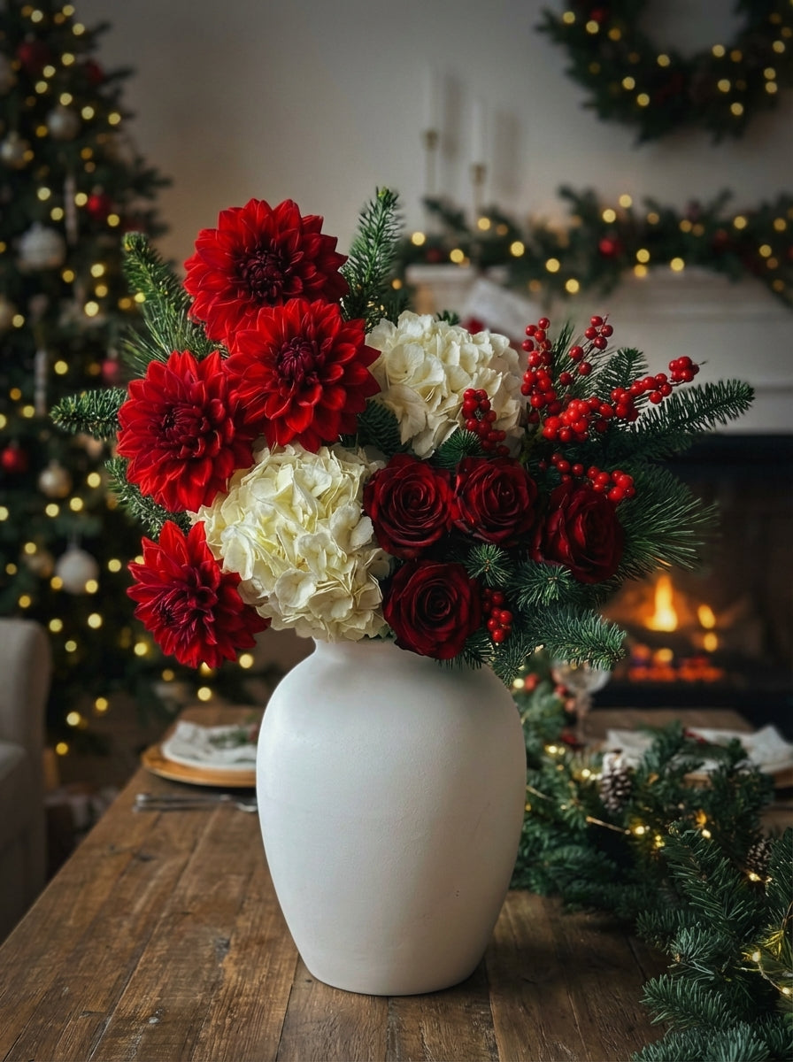 Winter Arrangement in the Vase( Size S on the Photo)