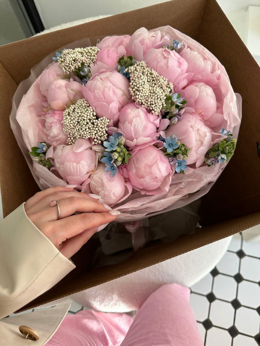 Bouquet of peonies #1